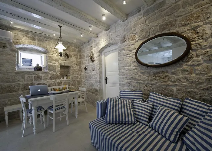 Whooart - Adults Only Apartamento Komiža