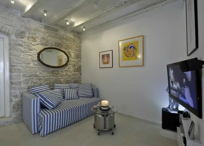Whooart - Adults Only Apartamento Komiža